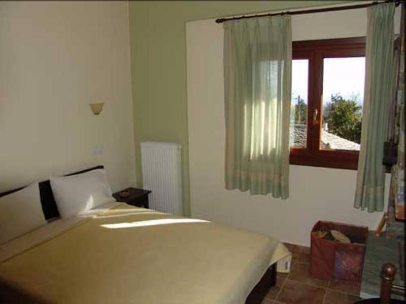 Hotel Erotas เอยอส ดิมิตริออส ภายนอก รูปภาพ